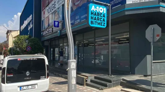 Güpegündüz marketten 3 bin liralık hırsızlık
