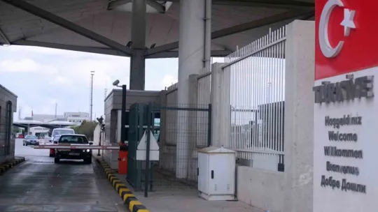 Gurbetçilerin Türkiye'ye girişleri başladı