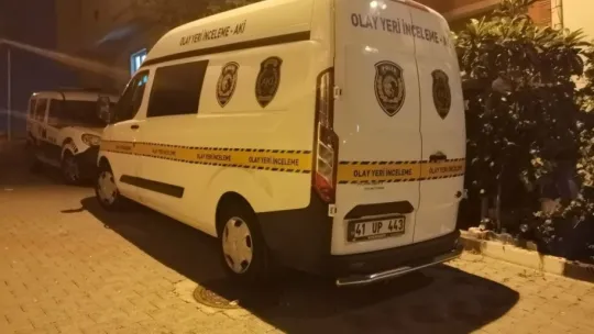 35 yaşında adam evinde ölü bulundu
