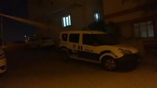 35 yaşında adam evinde ölü bulundu