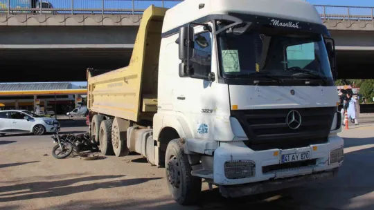 Hamile kadını ezilmekten vatandaşların dikkati kurtardı