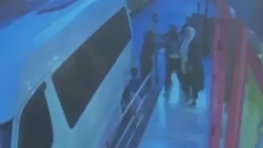 İş yerine yapılan saldırının görüntüleri ortaya çıktı