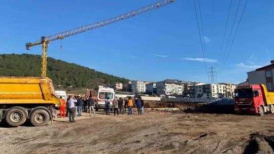 Hastane inşaatında çalışan işçi asansör boşluğuna düştü