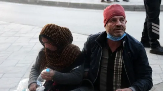 Hastane penceresinde intihara kalkıştı!