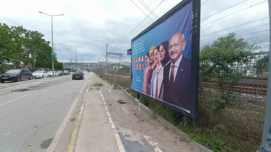 Hatalı U dönüşü kazayı beraberinde getirdi