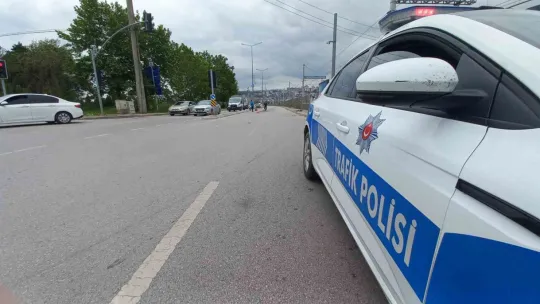 Hatalı U dönüşü kazayı beraberinde getirdi