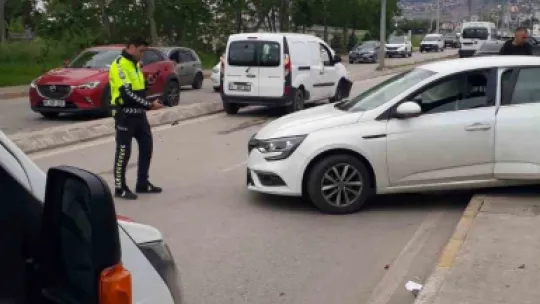 Hatalı U dönüşü kazayı beraberinde getirdi
