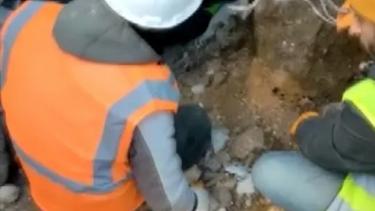4 yaşındaki çocuk ve annesi 86 saat sonra kurtarıldı