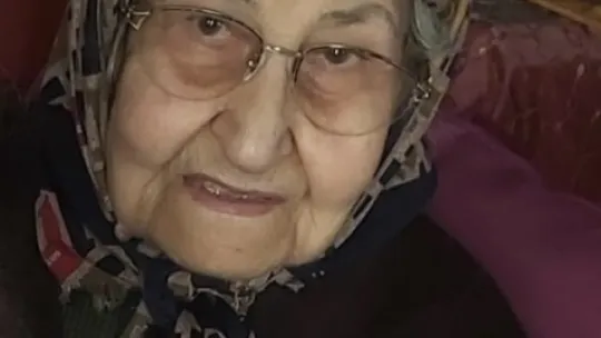 Hava almak için çıktığı balkondan düşerek hayatını kaybetti