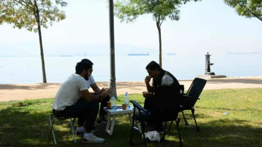 Vatandaşların rotası sahil oldu
