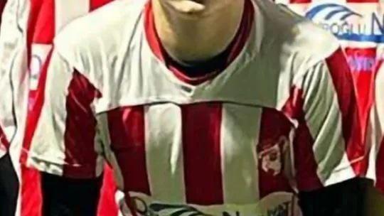 Ölen futbolcunun takım arkadaşlarından duygulandıran hareket