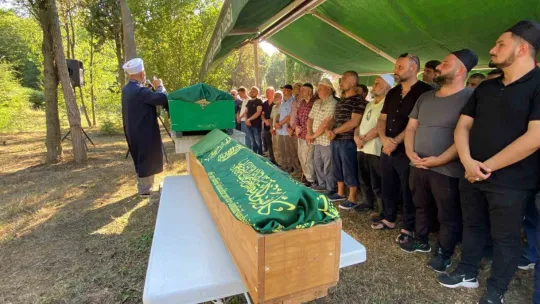 Hayatını kaybeden kız kardeşlere son veda