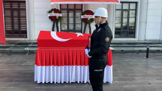 Hayatını kaybeden polis için tören düzenledi