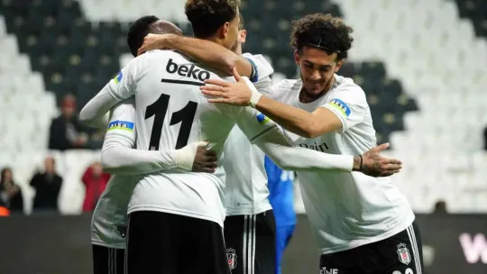 Beşiktaş gol oldu İstanbulspor'a yağdı