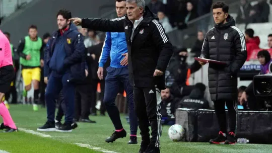 Beşiktaş gol oldu İstanbulspor'a yağdı
