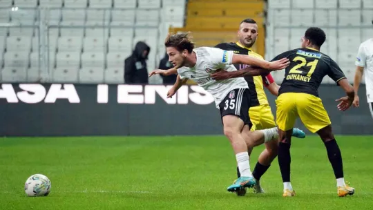 Beşiktaş gol oldu İstanbulspor'a yağdı