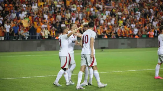 Kocaeli'deki maçta Galatasaray, Hull City'e mağlup oldu