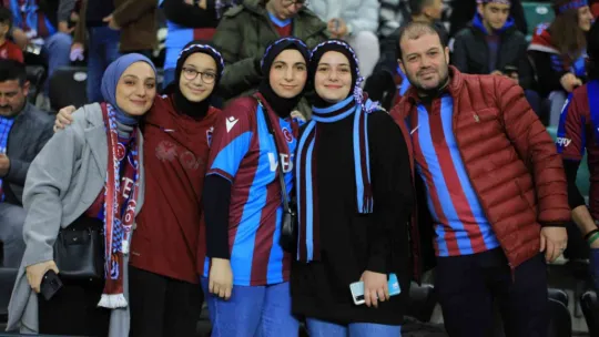 Trabzonspor Kocaeli'de taraftarını sevindiremedi!