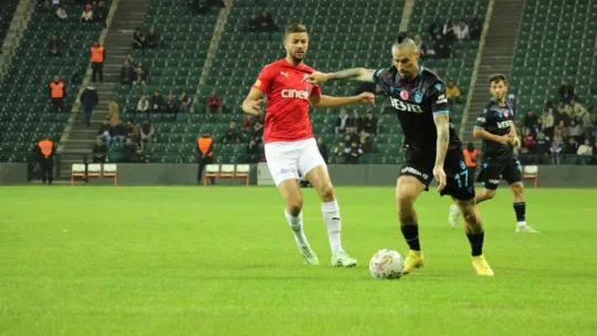 Trabzonspor Kocaeli'de taraftarını sevindiremedi!
