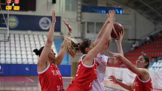 Kadın Basketbol Milli Takımı Kocaeli'deki maçta mağlup oldu