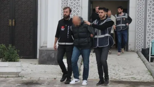 Her satırı vahşet