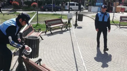 Her yere şerit çekildi