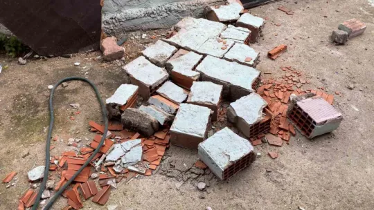 Hırsız paniği kabusa döndü: Mahalleli korunmak isterken 6 şüpheliyi dövdü