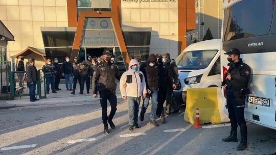 Hırsızlık çetesine büyük operasyon: Adliyeye sevk edildiler