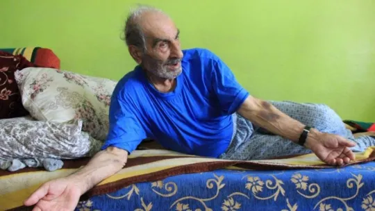 Hissettiği acılar için doktorlara yalvardı