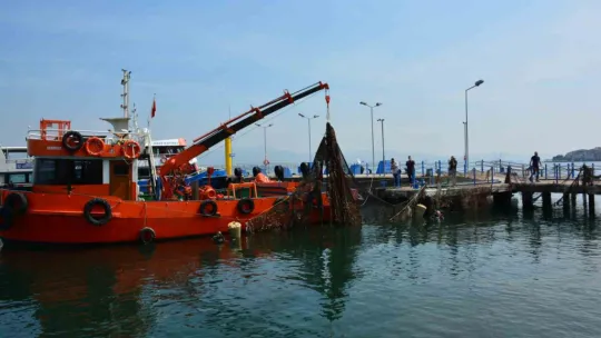 Hurdalık değil, İzmit Körfezi'nin dibi