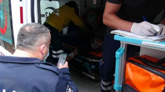 Hurma toplarken beton zemine düştü