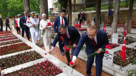 Hüzünlü bayram arifesi: Şehit annesinin sözleri yürekleri dağladı
