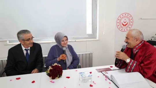 Huzurevinde tanışıp dünyaevine girdiler
