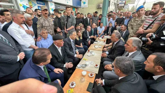 Bakan Yerlikaya Yüksekova'da