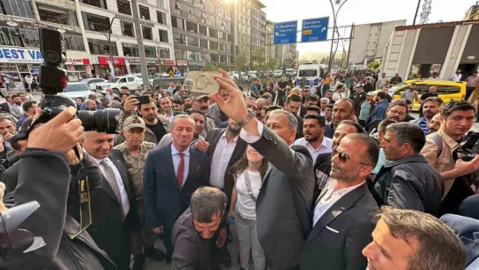 Bakan Yerlikaya Yüksekova'da