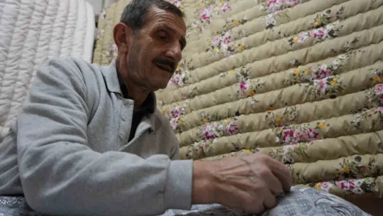 İğne ipliği 53 yıldır elinden düşürmedi