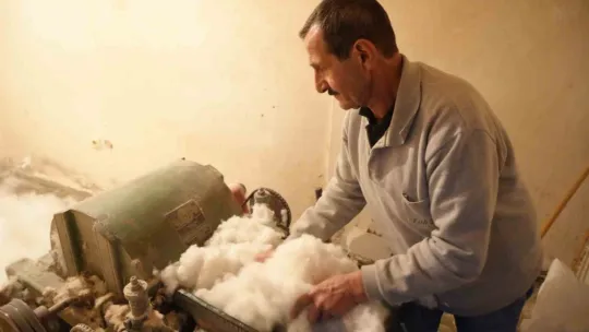 İğne ipliği 53 yıldır elinden düşürmedi