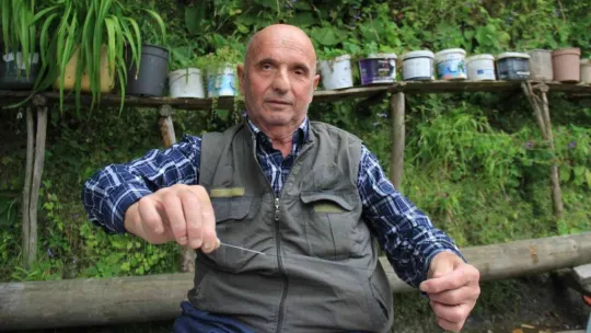 İki gözü görmese de, gönül gözü ona neler yaptırıyor neler!
