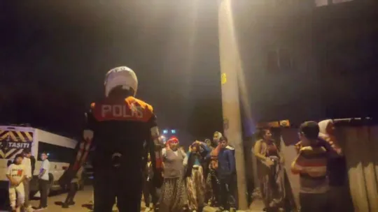 İki grup arasında bıçaklı kavga: 1 yaralı!