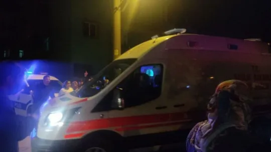 İki grup arasında bıçaklı kavga: 1 yaralı!