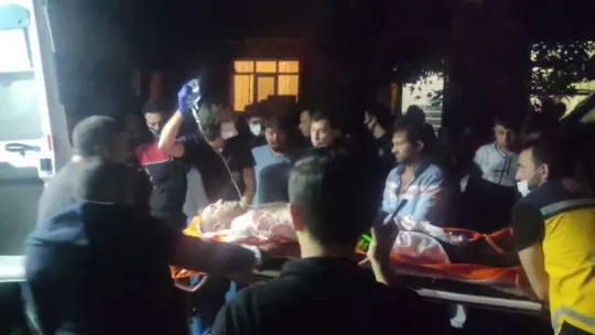 İki grup arasında bıçaklı kavga: 1 yaralı!