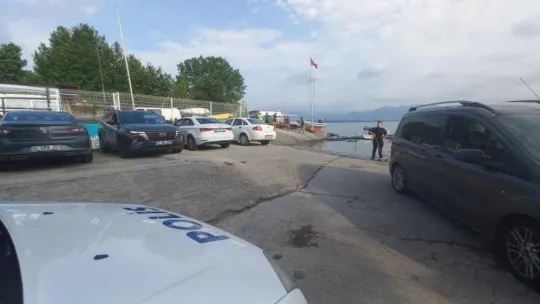 Tartıştığı şahsı sırtından bıçakladı