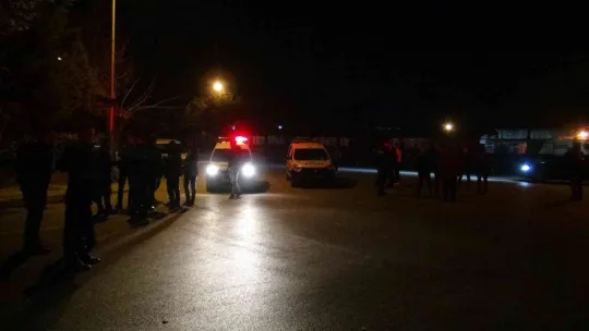 İki mahalle birbirine girdi çevik kuvvet müdahale etti!