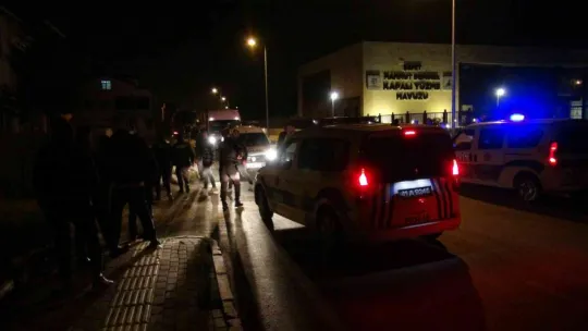 İki mahalle birbirine girdi çevik kuvvet müdahale etti!