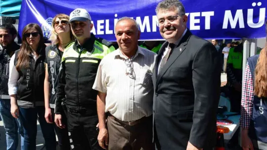 Yekvücut olarak durmaya devam edeceğiz