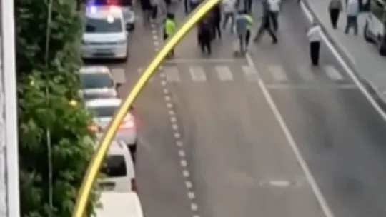 İlçede çıkan kavga büyüdü, olaylara çevik kuvvet müdahale etti