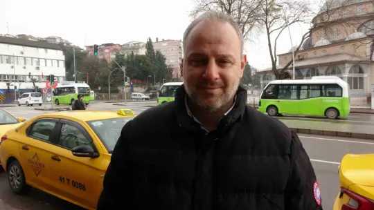 İlginç kaza: Güvercine otomobil çarptı
