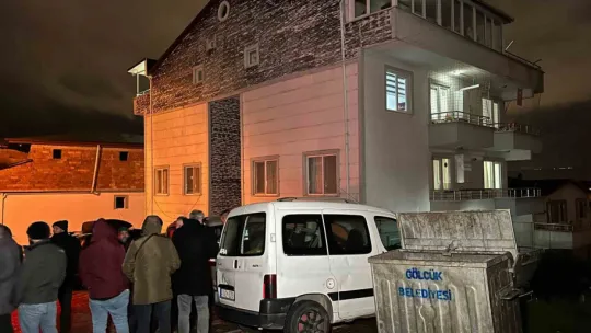 İnşaat alanında toprak kayması: 1 bina boşaltıldı