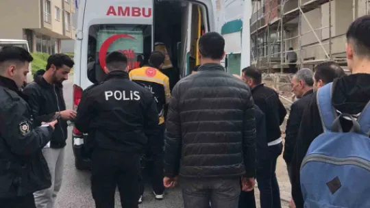 Kocaeli'de inşattan düşen işçi ağır yaralandı