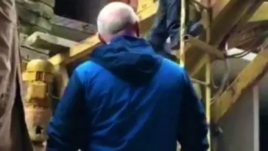 İntihar etmek isteyen şahsı belediye başkanı ikna etti